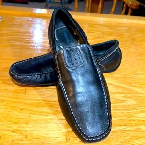 MENS DRIVERS 9.5D, BLACK, EUC, COMFORTABLE SLIP ON